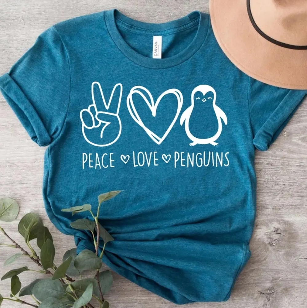 🐧PEACE LOVE PENGUINS SHIRT